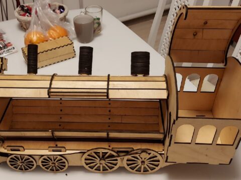 Laser Cut Locomotive Or Train Engine Wine Bottle Holder Gift Box DXF File