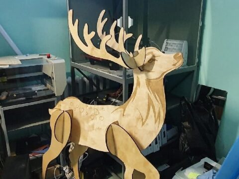 Laser Cut Deer Outdoor Christmas Decor 4mm Free Vector